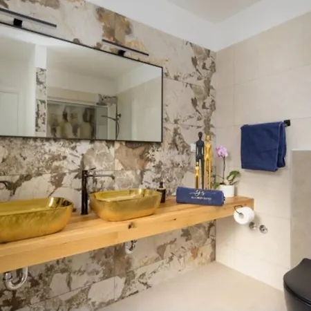 Silence Villa *